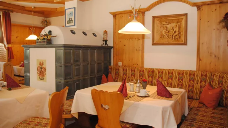 Breakfast room
