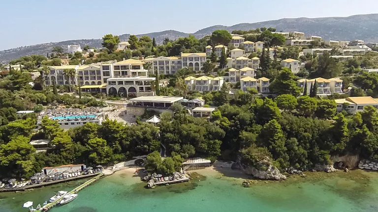 Retreat Beach Club