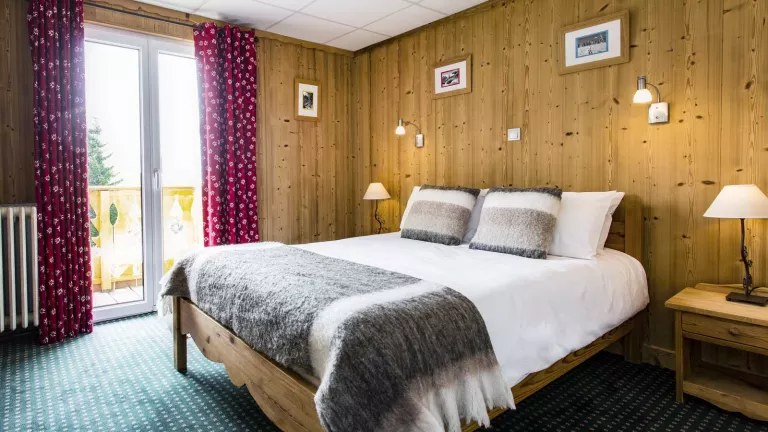 A club double room