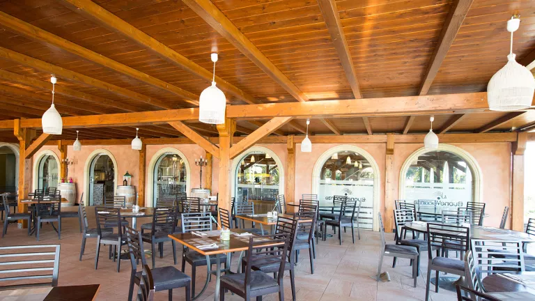 restaurant area