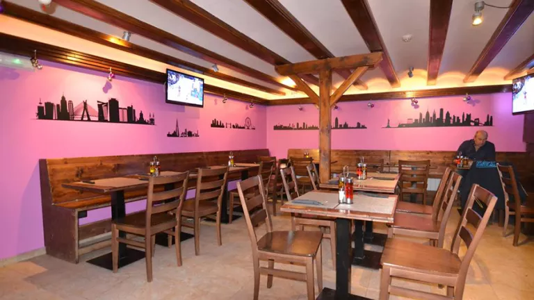 The breakfast/dining area