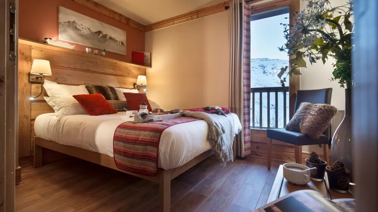 A club double room