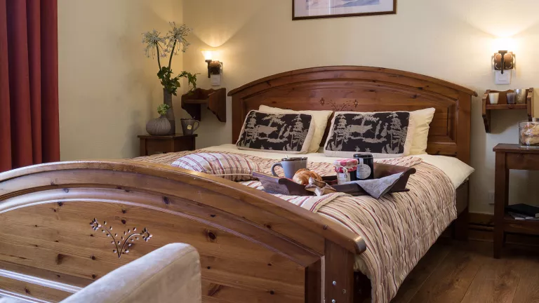 A club double room