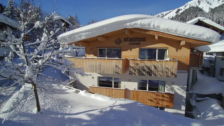 The outside of Chalet Hanzel