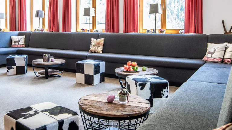 The sociable lounge