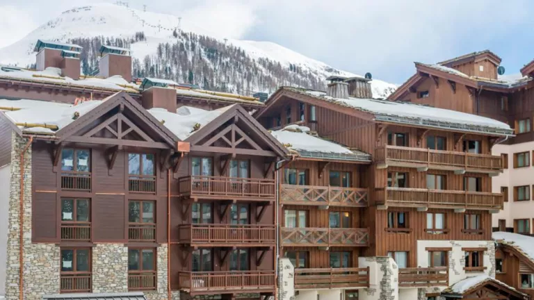 Hotel Ducs de Savoie exterior