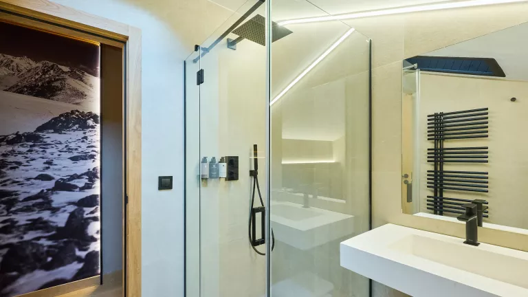Modern bathrooms in our refurbished rooms