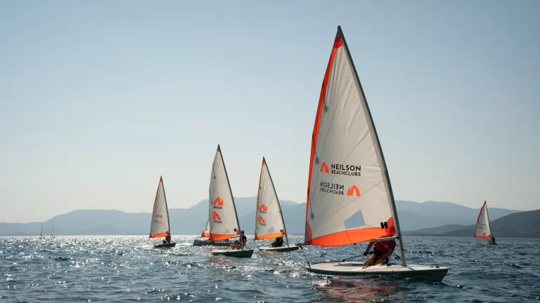 Set sail at Vounaki Beach Club