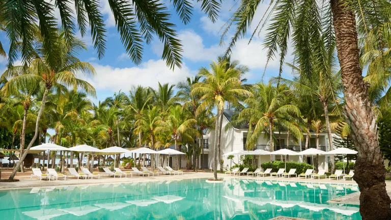 Outdoor pool at Neilson x The Ravenala Attitude