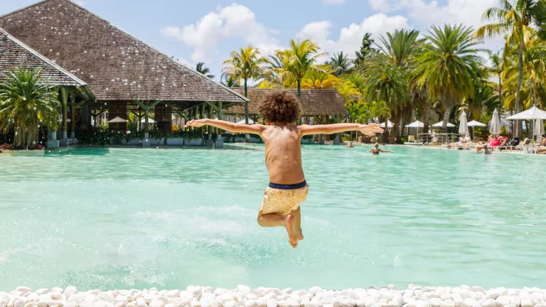 Outdoor pool at Neilson x The Ravenala Attitude