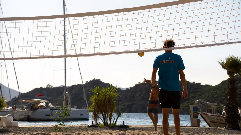 Volleyball at Neilson x Cook's Club  Adakoy