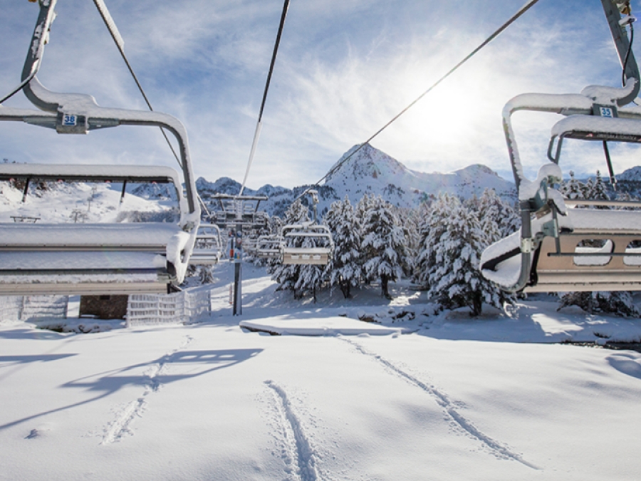 Andorra Skiing | Andorra Ski Holidays & Resorts | Neilson
