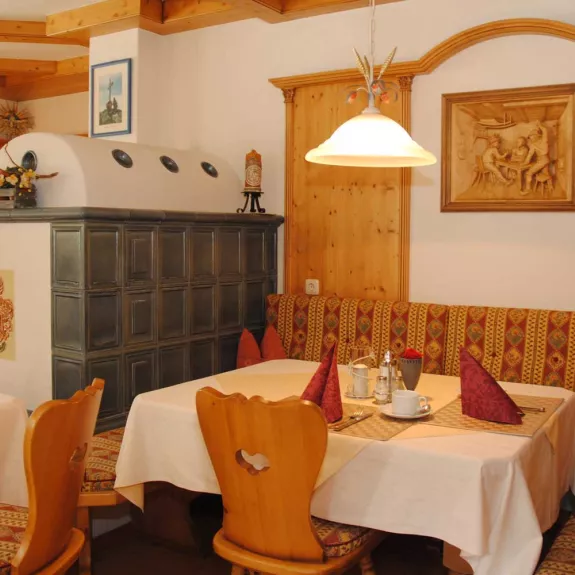 Breakfast room