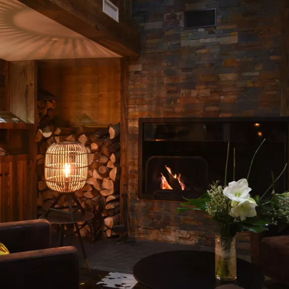 Chill out in the lounge