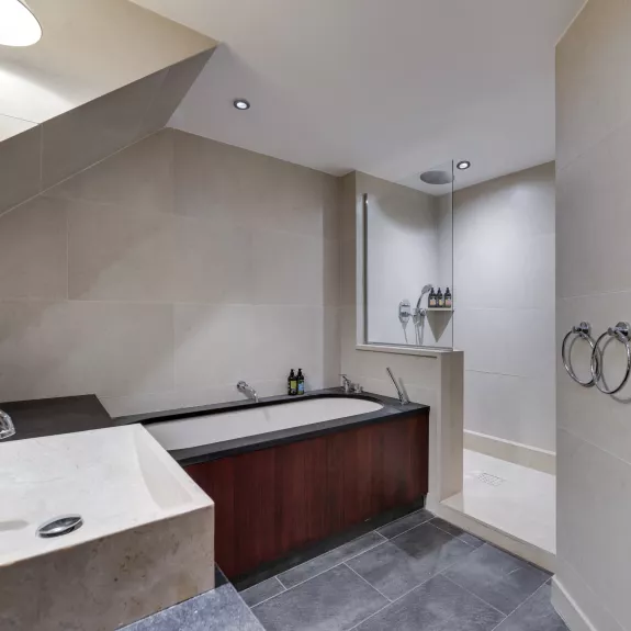 Ample space in the bathrooms at Hotel & Spa Le Savoie