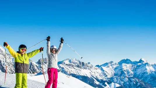 Family skiing