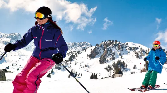 Family skiing