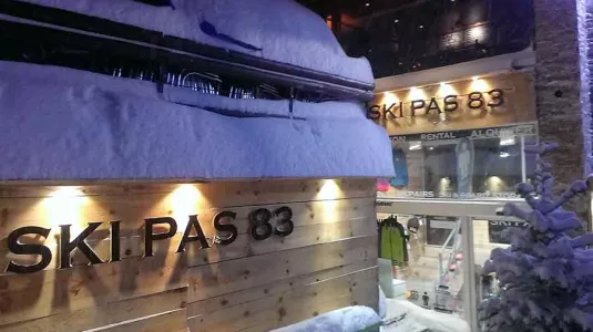 Pas 83