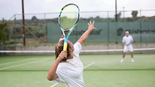 Tennis serve