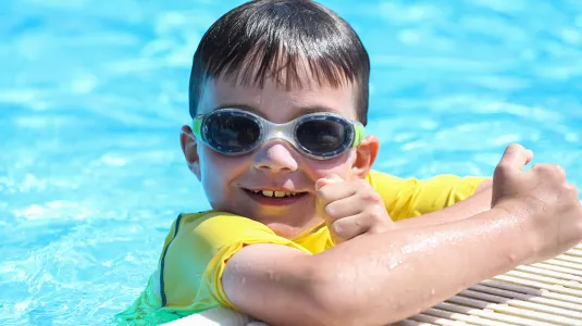 swimming goggles