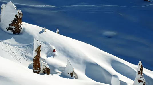 Off piste skiing