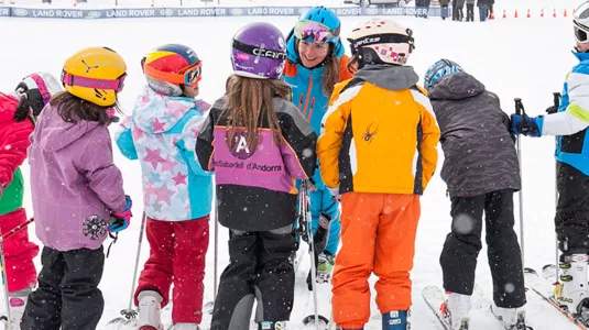 kids ski lesson