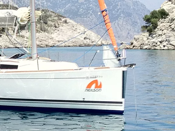 Dufour 375