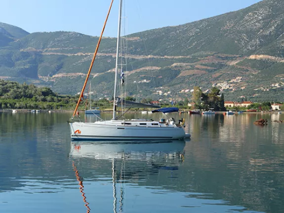 Dufour 325