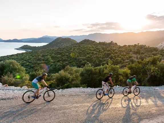 mountain biking holidays