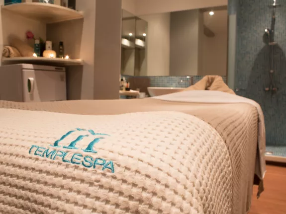 Massage bed