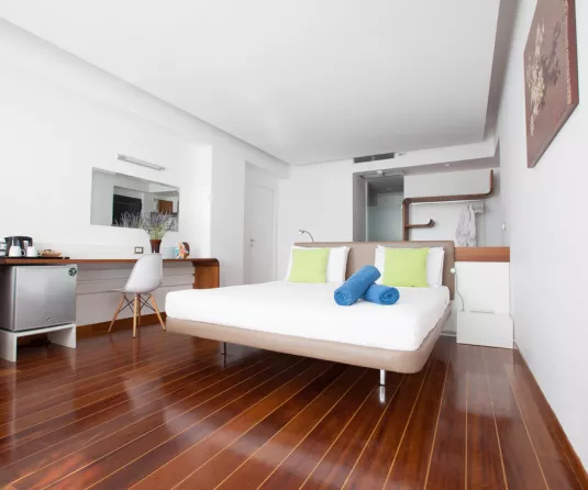 GARDEN PREMIUM DOUBLE ROOM WITH SEA VIEW