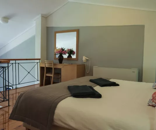MEZZANINE SUITE WITH SEA VIEW