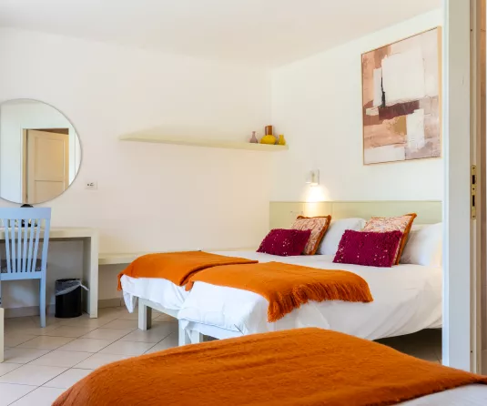 Guaranteed rooms next door